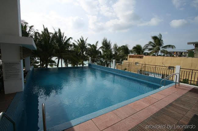 Crown Regency Courtyard Resort Balabag  Exteriér fotografie